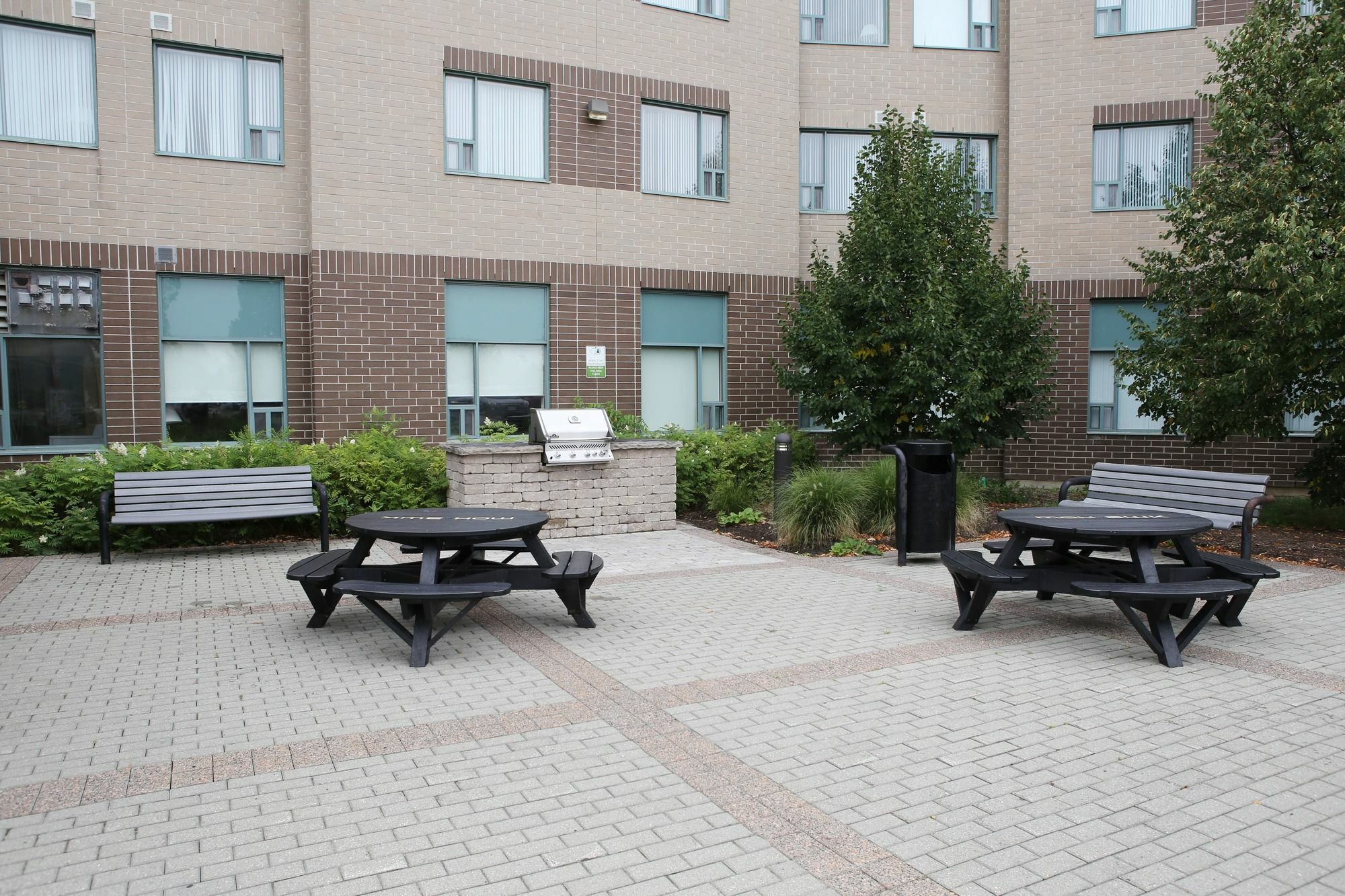 & Conference Centre - Aparthotel 2*